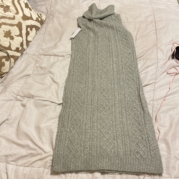 House of Harlow grey tunic sweater dress NWT - Picture 1 of 3
